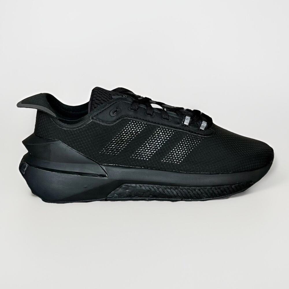 Adidas Avryn Women's Running Black Shoes 6 US Size NWB